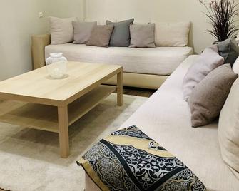 Centre kenitra appartement - Kenitra - Living room