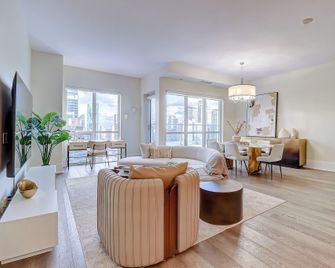 Skyline Suites - Walk to Mtcc, Acc, Rogers Centre & Entertainment District - Toronto