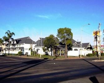Dalby Manor Motor Inn - Dalby - Building