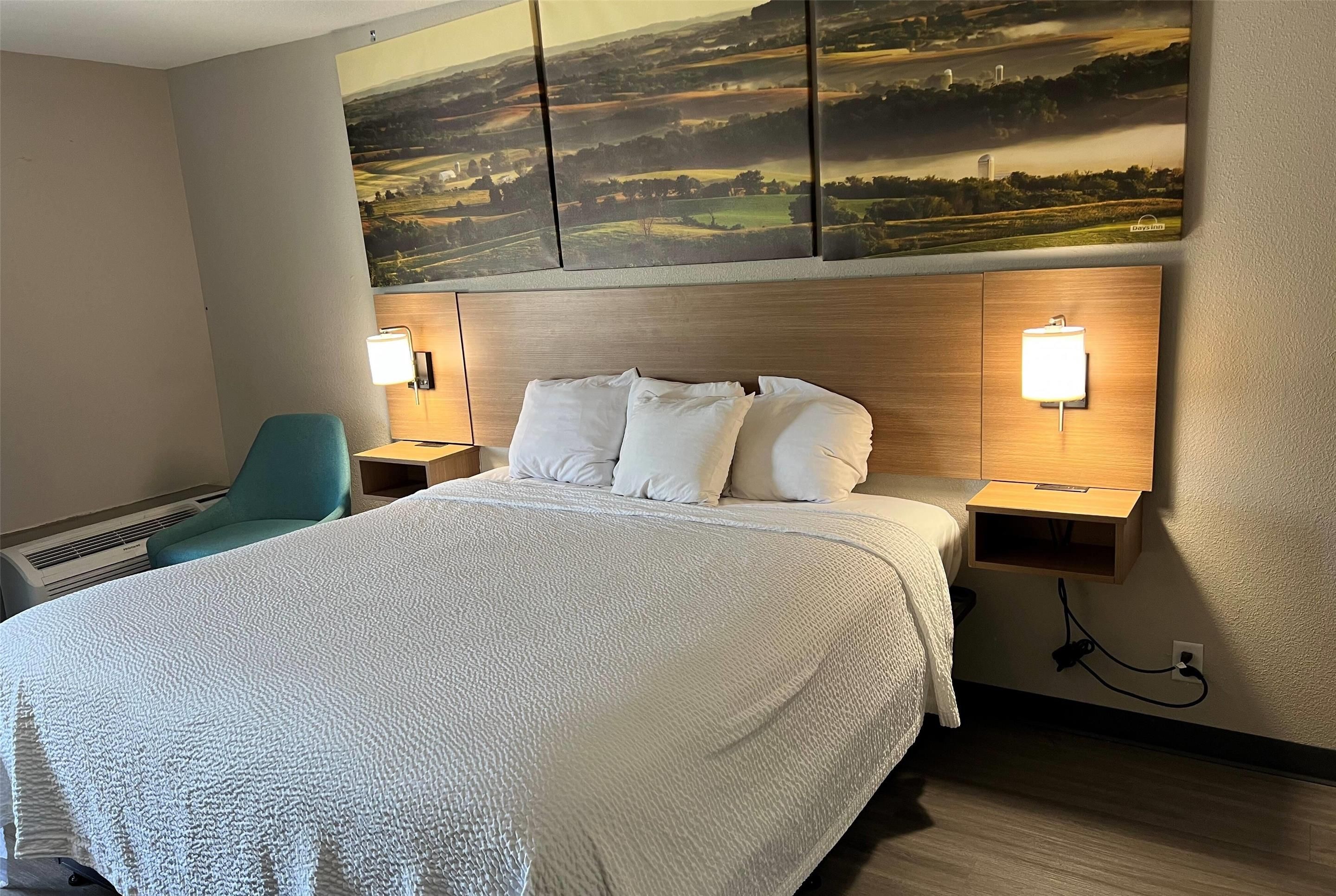 دايز إن باي ويندام ويست ديه موان / كلايف