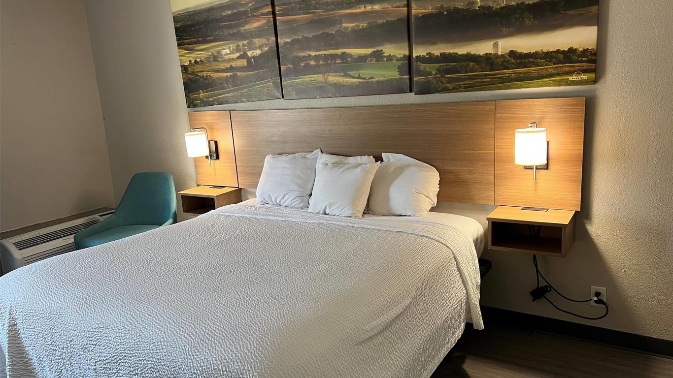Days Inn by Wyndham West Des Moines / Clive