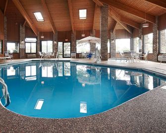 Baymont by Wyndham Delaware - Delaware - Pool