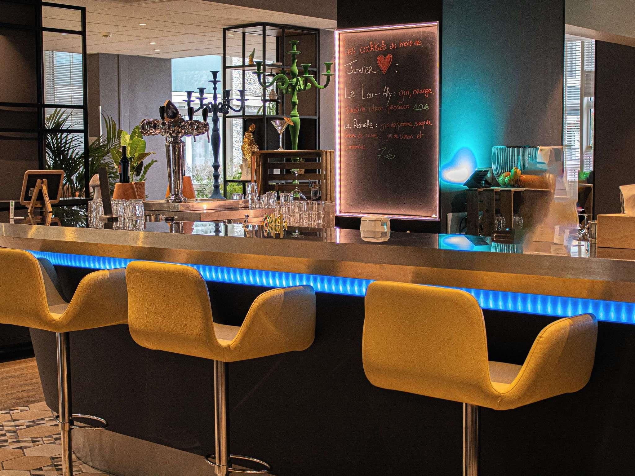 Novotel Évry-Courcouronnes - Courcouronnes - Bâtiment
