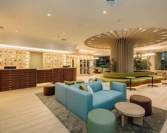 V.L. Hatyai Hotel - האט יאי - טרקלין