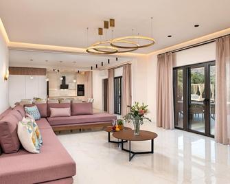 Celestial Luxury Villa Private Pool & Jaccuzi - Argyroupoli - Sala de estar