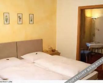 Pension Sonnhof - Lofer - Habitación