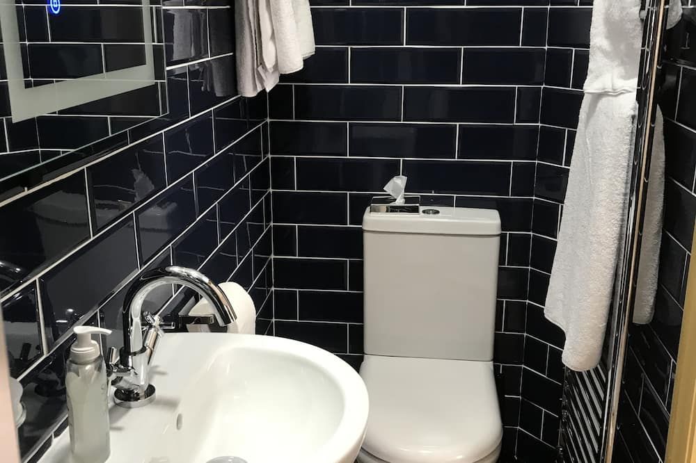 Number 29 - Only Adults - Shanklin - Badrum