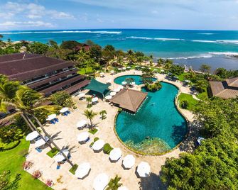 Discovery Kartika Plaza Hotel - Kuta - Pool
