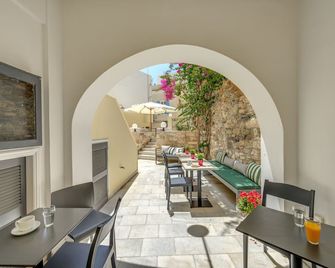 Ethrion - Ermoupoli - Balkon