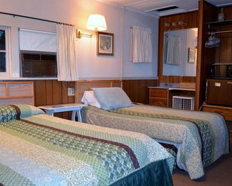 Chamber Lane Motel - Round Lake - Habitación