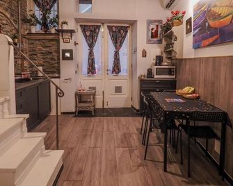 Petrella's Point Studio - Vernazza - Essbereich