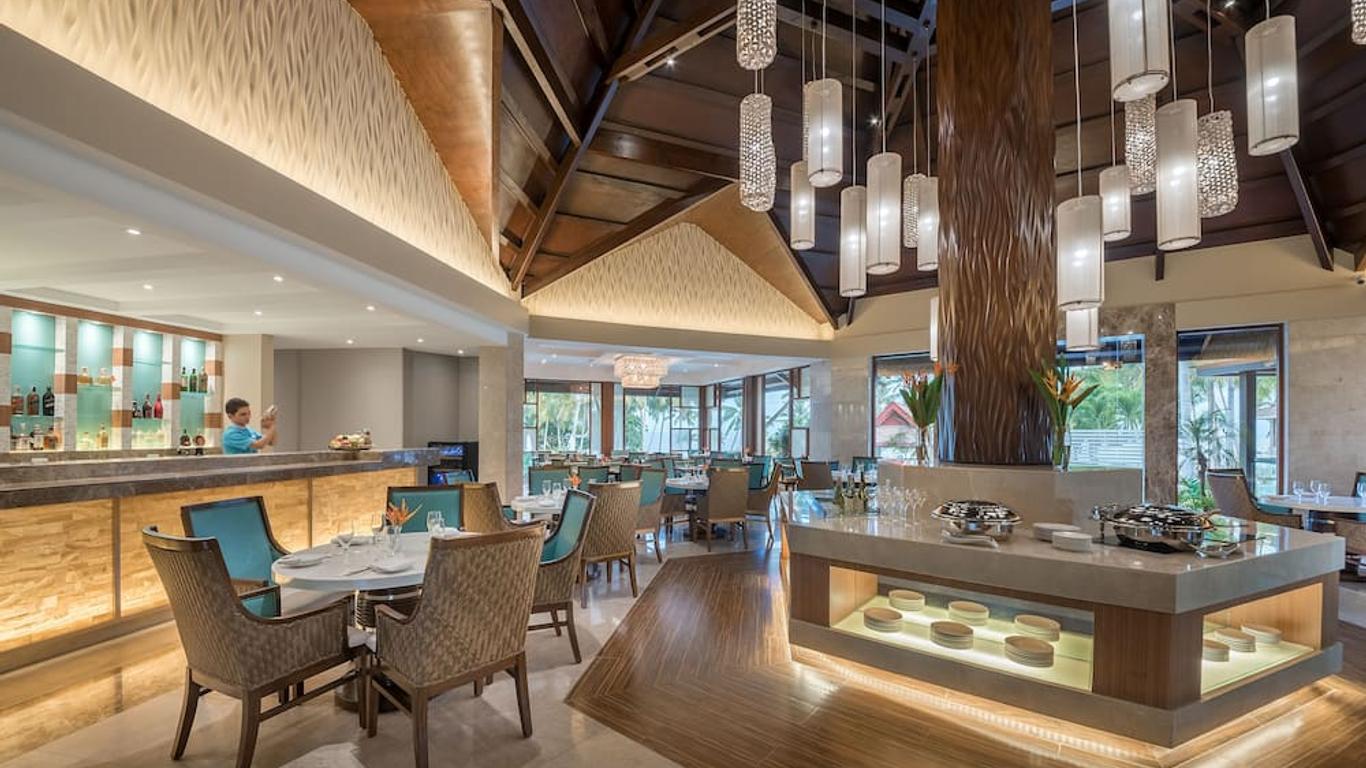 Henann Resort Alona Beach