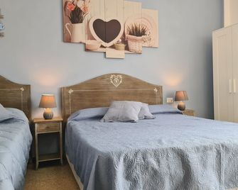 Pippo a Vernazza Rooms - Vernazza - Habitación