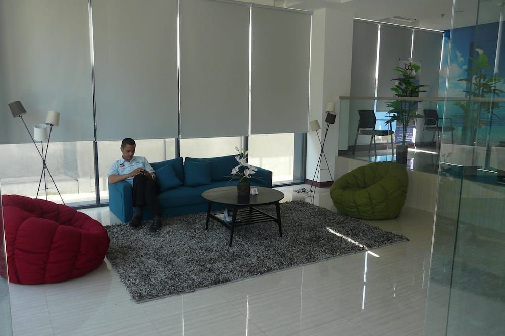 Top Hotel Manado by Gran Puri - מאנאדו