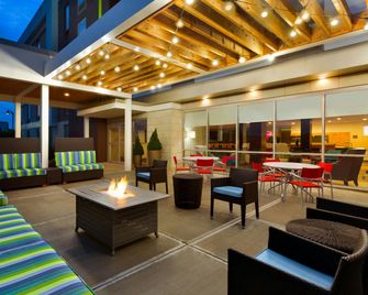 Home2 Suites by Hilton Cincinnati Liberty Township - West Chester - Rakennus