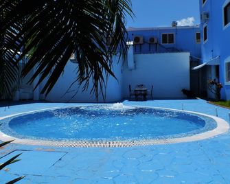 Hotel Maracas Punta Cana - Punta Cana - Pool