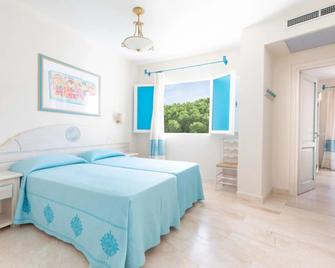 Nicolaus Club Il Cormorano - Baia Sardinia - Bedroom