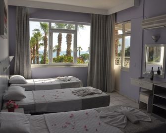 Resitalya Hotel - אלניה - חדר שינה