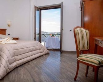 Villa Donna Carmela - Pimonte - Building