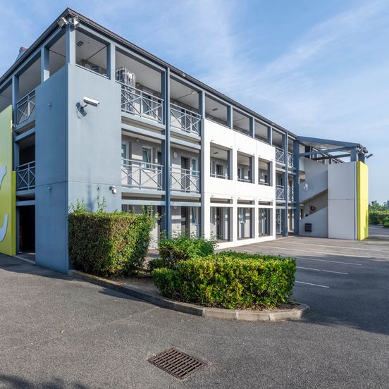 B&B HOTEL Amiens image 1