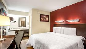 Red Roof PLUS+ Baltimore - Washington DC/BWI Airport - Linthicum Heights - Habitación