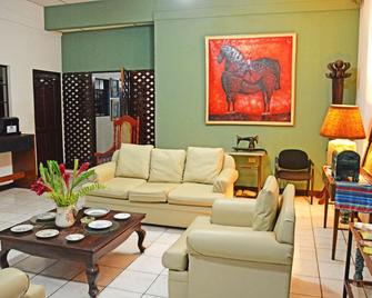 Hostal del Pacifico - Chinandega - Living room