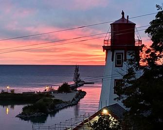 Inn at The Harbour - Kincardine