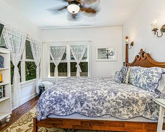 Dancing Bamboo Cottage - Your Cozy Getaway Near Volcanoes Nat'l Park - Volcano - Chambre