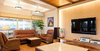 Fully One B&B - Taitung City - Living room