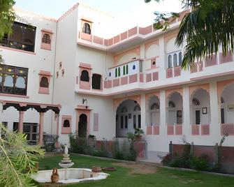 Kishan Palace-A heritage Hotel - Bikaner - Gebäude