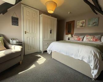 The Mansion House Hotel - Spalding - Bedroom