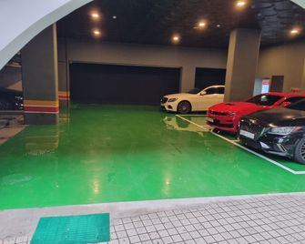 Croissant Hotel Guri by Anook - Guri - Pool