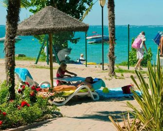 Camping Cisano - San Vito - Bardolino - Playa