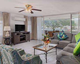 أتريوم بيتش ريزورت آند سبا سانت مارتن إيه رامادا باي ويندام - سيمبسون باي - غرفة معيشة