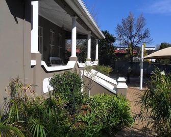 Convent Hill Lodge - Ladysmith - Outdoors view