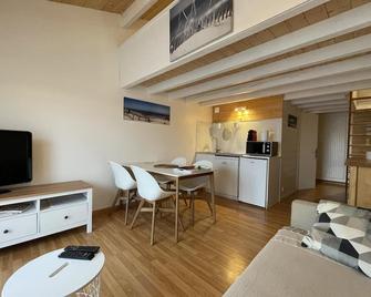 La Tomate Surfeuse 2 - Hourtin - Living room