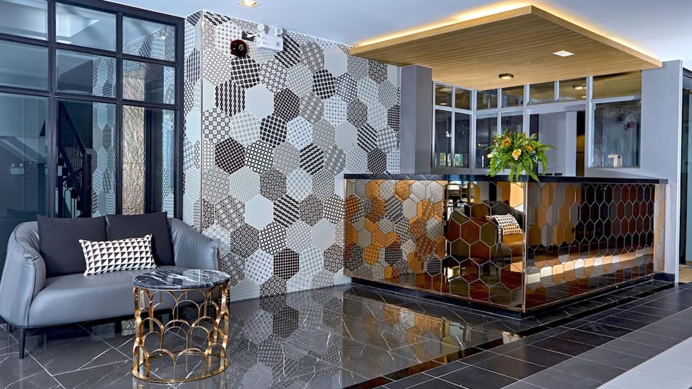 Chezzotel Pattaya