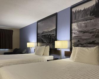 Super 8 by Wyndham Kamloops On The Hill - Kamloops - Bedroom