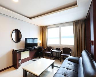 Intercity Seoul Hotel - Seoul - Living room