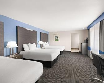 Travelodge Inn & Suites by Wyndham Anaheim on Disneyland Dr - Anaheim - Bedroom