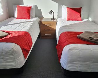 Asure Central Gold Motel - Cromwell - Schlafzimmer