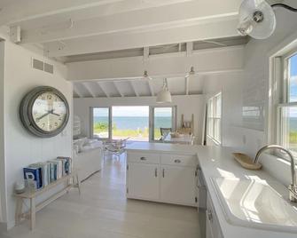 Chic, secluded beachfront house on the North Fork (limited avails this summer!) - Riverhead - Kitchen