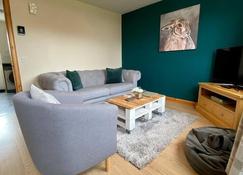 Allanvale Holiday Home - Inverness - Living room