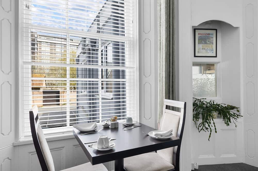 إمبيريال بلايمث - بليموث - غرفة طعام