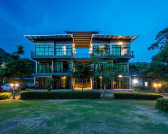 Ma-Kham Forest Resort - Nakhon Nayok - Building