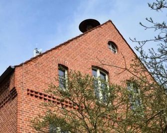 An Den Wiesen Gasthaus am Finowkanal - Wandlitz - Building