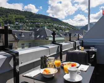 Thon Hotel Bristol, Bergen - ברגן - מרפסת