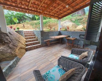 Chalet between Sea and Mountain - Ubatuba - Innenhof