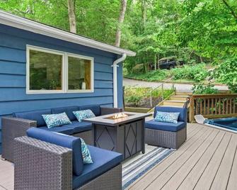 Blue Heron Retreat on the Water - Solomons - Patio