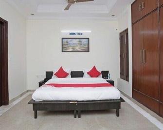 Orchid Suites Noida - Noida - Bedroom